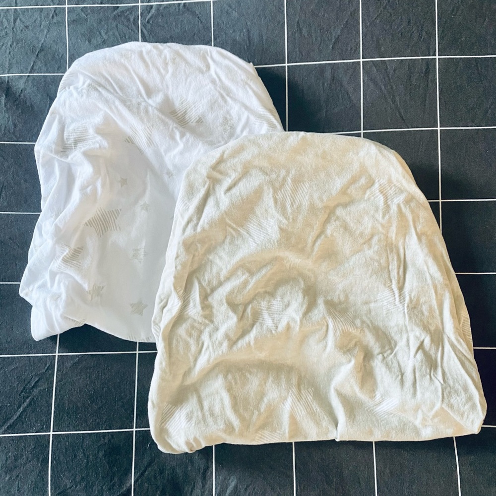 Ely’s & Co. fitted bassinet sheets, pack of 2, Tan Drawn Star Design